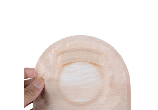 10510 Two Piece Colostomy Bags with Clip (1)